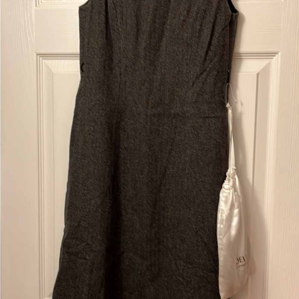Elegant Black Sleeveless Dress